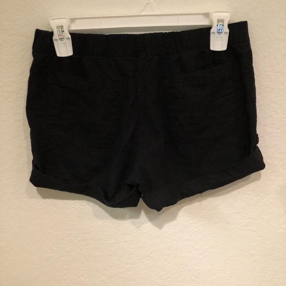 Black Bebe Buttoned Shorts - Picture 3 of 4